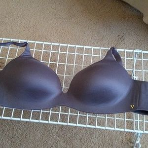 Victoria's Secret Body by Victoria Bra 36D Mauve